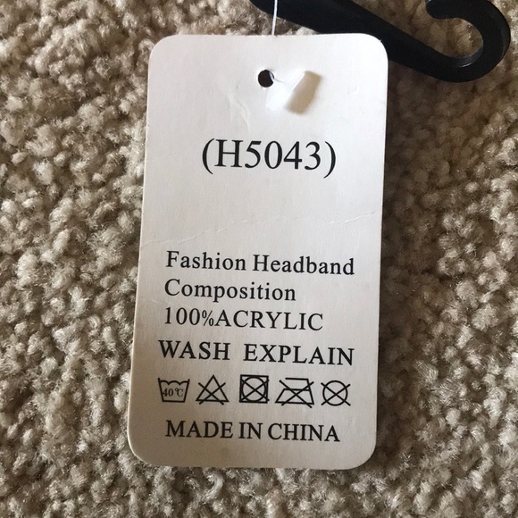 Winter fashion headband - Picture 4 of 5